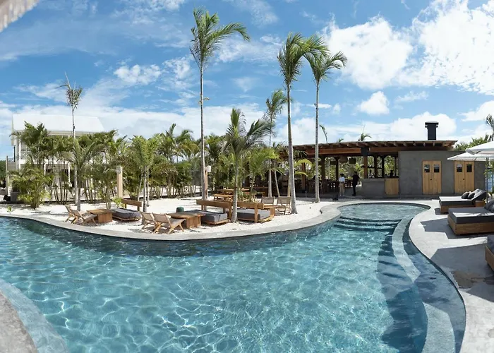 Amber Glow And Mistico Club Boat Shuttle * San Pedro (Ambergris Caye)
