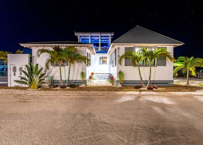 Amber Glow And Mistico Club Boat Shuttle * San Pedro (Ambergris Caye)